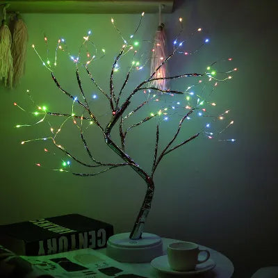 Ilumina tu Hogar con Encanto Festivo: Mini Árbol de Navidad de LED con Cable de Cobre